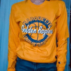 NWT MARQUETTE UNI CHAMPION TSHIRT